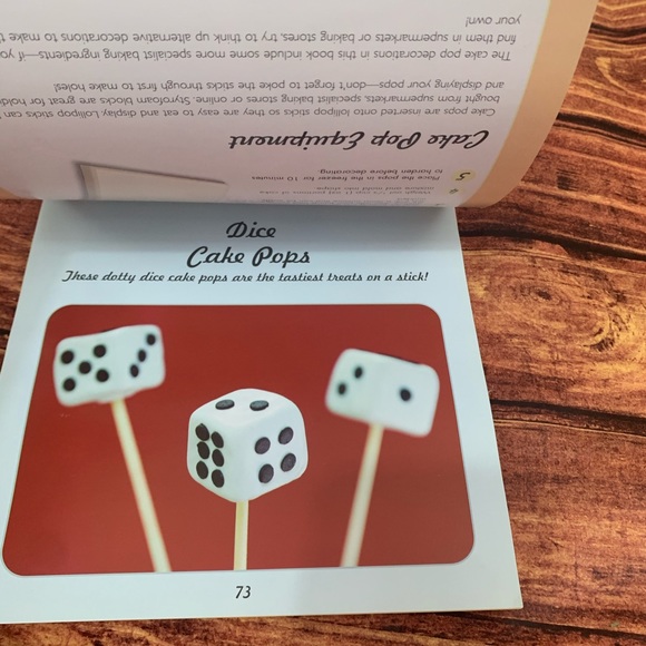 Whoopie Pies and Cake Pops Recipe Book - Picture 5 of 7